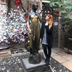 Meet your Posher, Alana